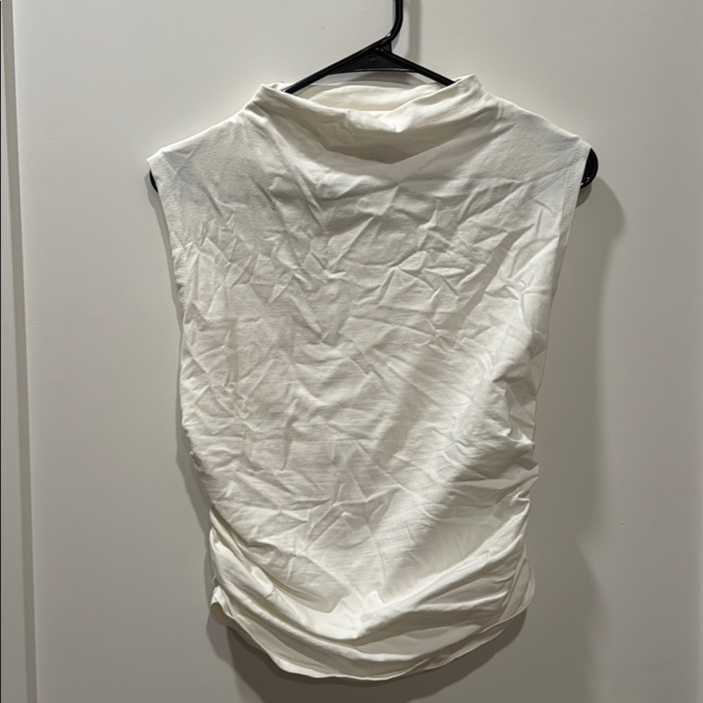 Cinched size tank. Size sm